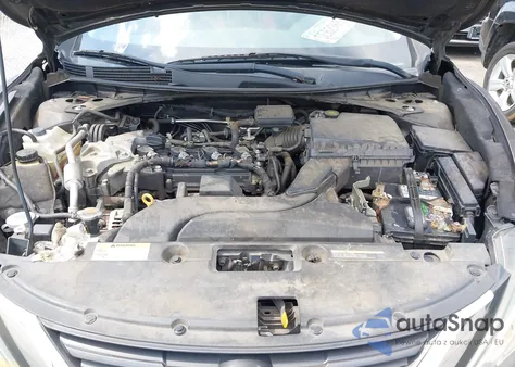 2017 Nissan Altima 2.5/2.5 S/2.5 Sl/2.5 Sr/2.5 Sv из США, поврежденный, VIN 1N4AL3AP8HC113493